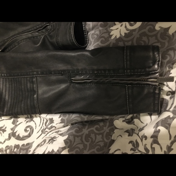 Faux leather dollhouse biker style jacket - Picture 5 of 6